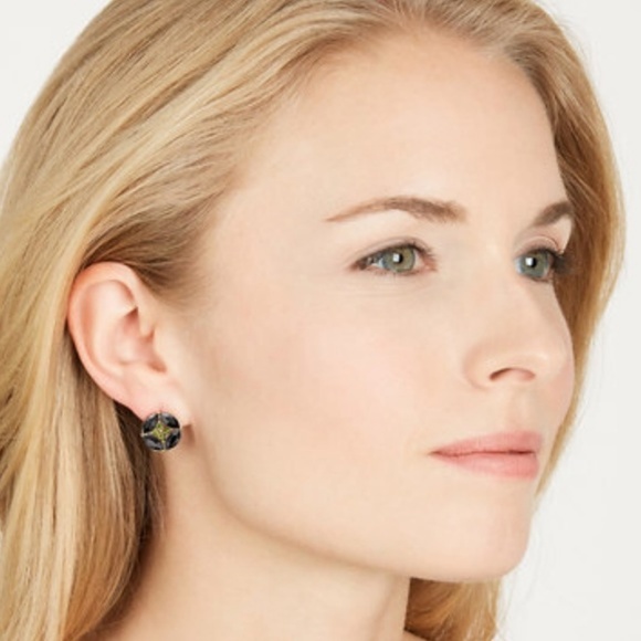 :: Stella & Dot 2-in-1 Green Gemma Earrings - Picture 3 of 9